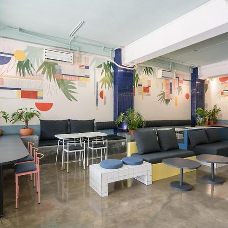 Хостел Temmu Co-Living Бандунг Экстерьер фото