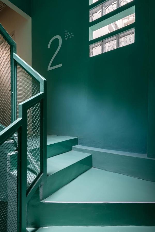 Хостел Temmu Co-Living Бандунг Экстерьер фото