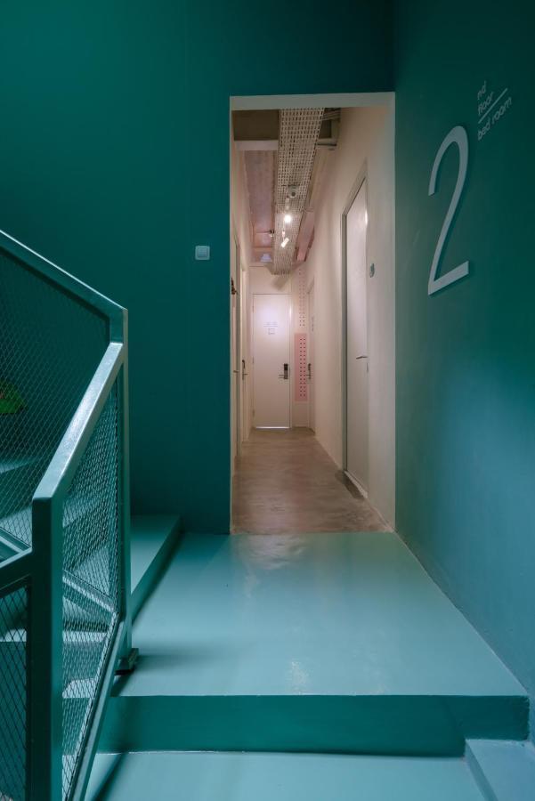 Хостел Temmu Co-Living Бандунг Экстерьер фото