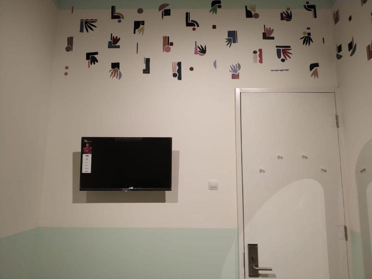 Хостел Temmu Co-Living Бандунг Экстерьер фото