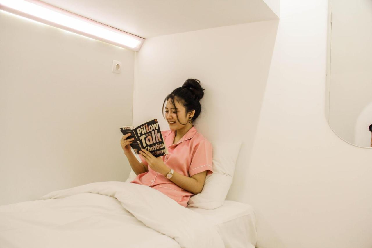 Хостел Temmu Co-Living Бандунг Экстерьер фото