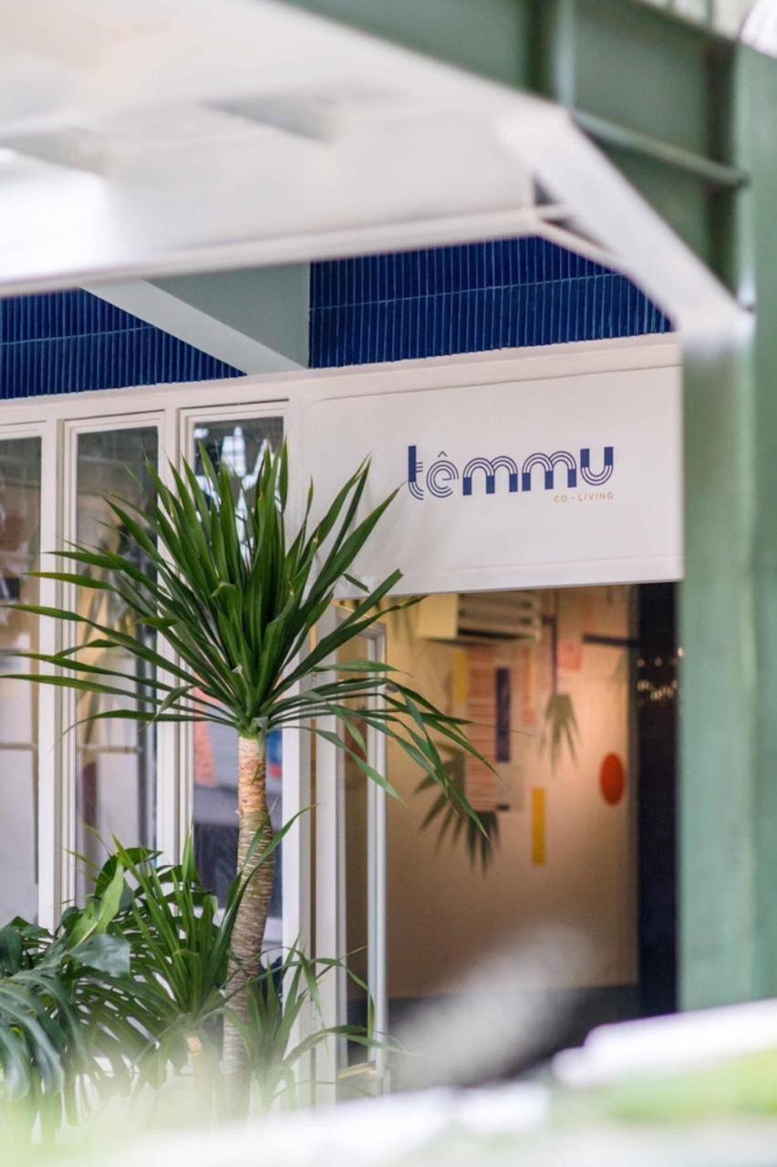 Хостел Temmu Co-Living Бандунг Экстерьер фото