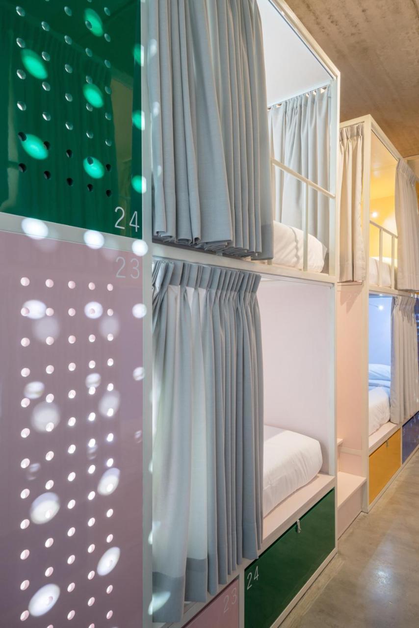 Хостел Temmu Co-Living Бандунг Экстерьер фото